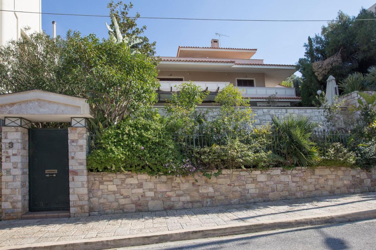 Exceptional Villa In Voula Near The Sea アテネ エクステリア 写真