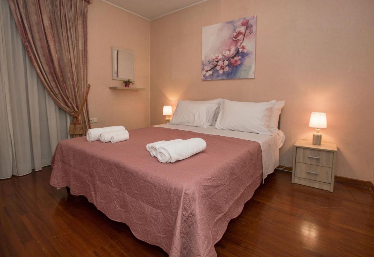 Exceptional Villa In Voula Near The Sea アテネ エクステリア 写真