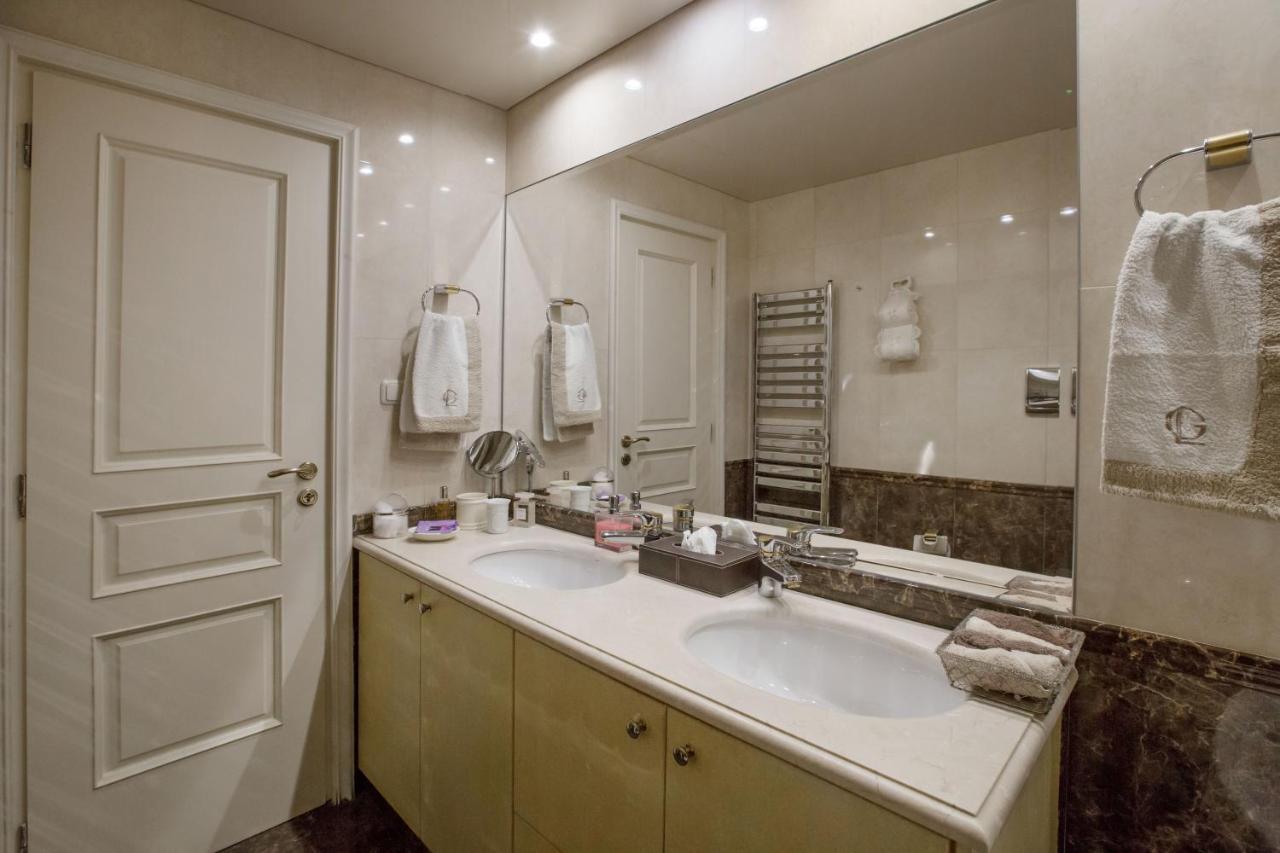 Exceptional Villa In Voula Near The Sea アテネ エクステリア 写真