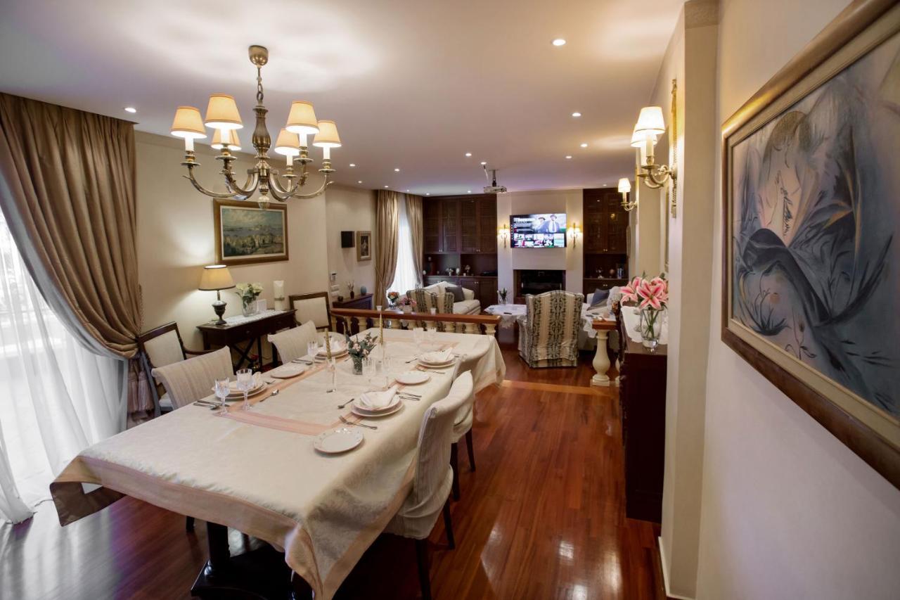 Exceptional Villa In Voula Near The Sea アテネ エクステリア 写真