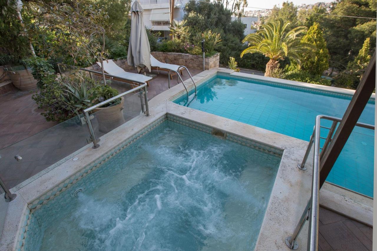 Exceptional Villa In Voula Near The Sea アテネ エクステリア 写真